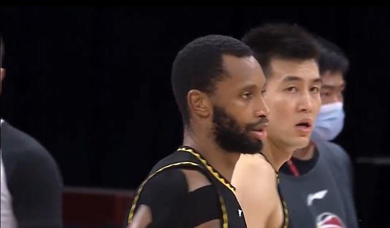 AV明星的广泛实习